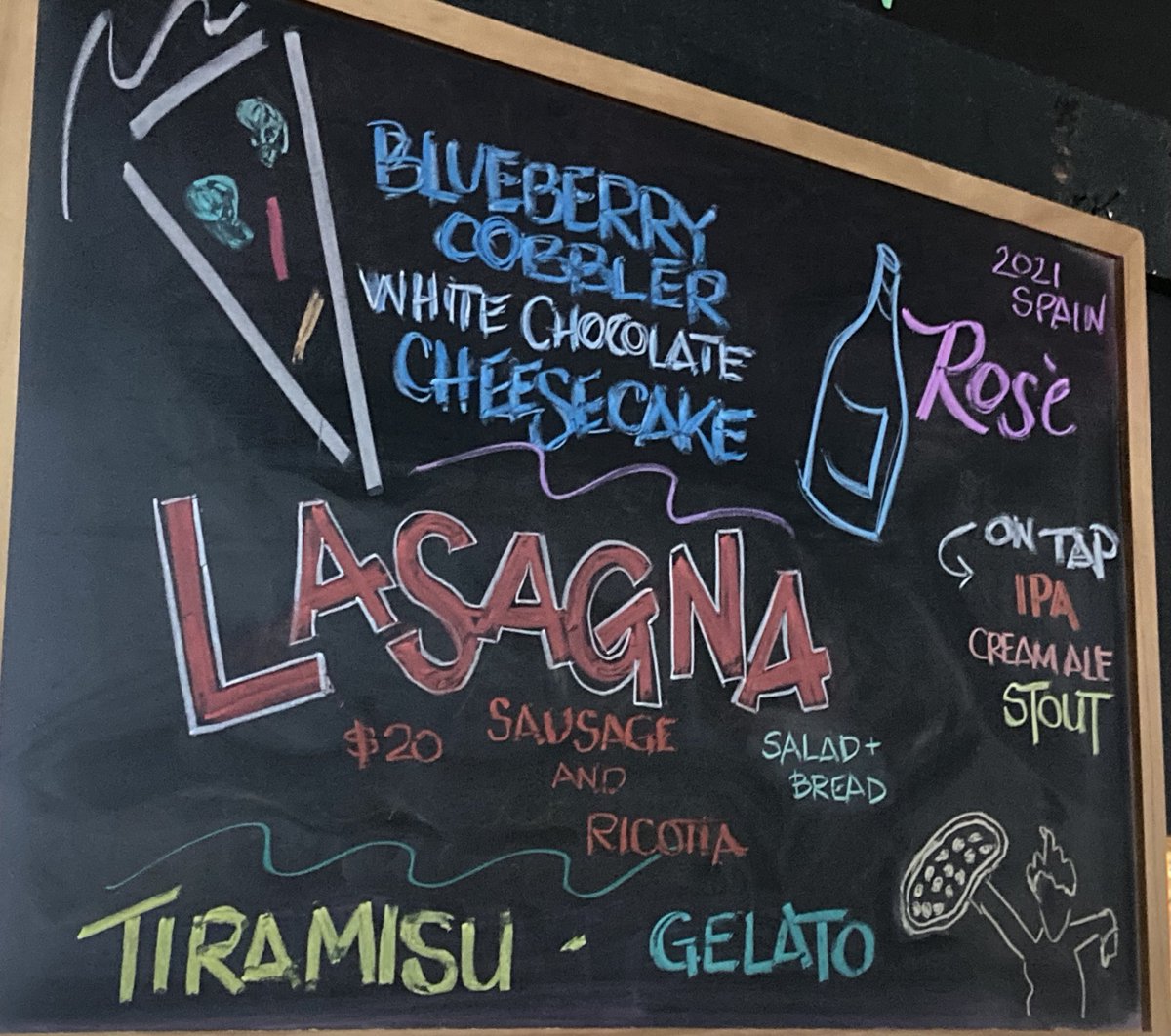 SomeGuysPizza's tweet photo. Lasagna, tiramisu and local beers for your weekend excitement!
@someguyspizza
317-257-1364 https://t.co/VyCXiAtzXL