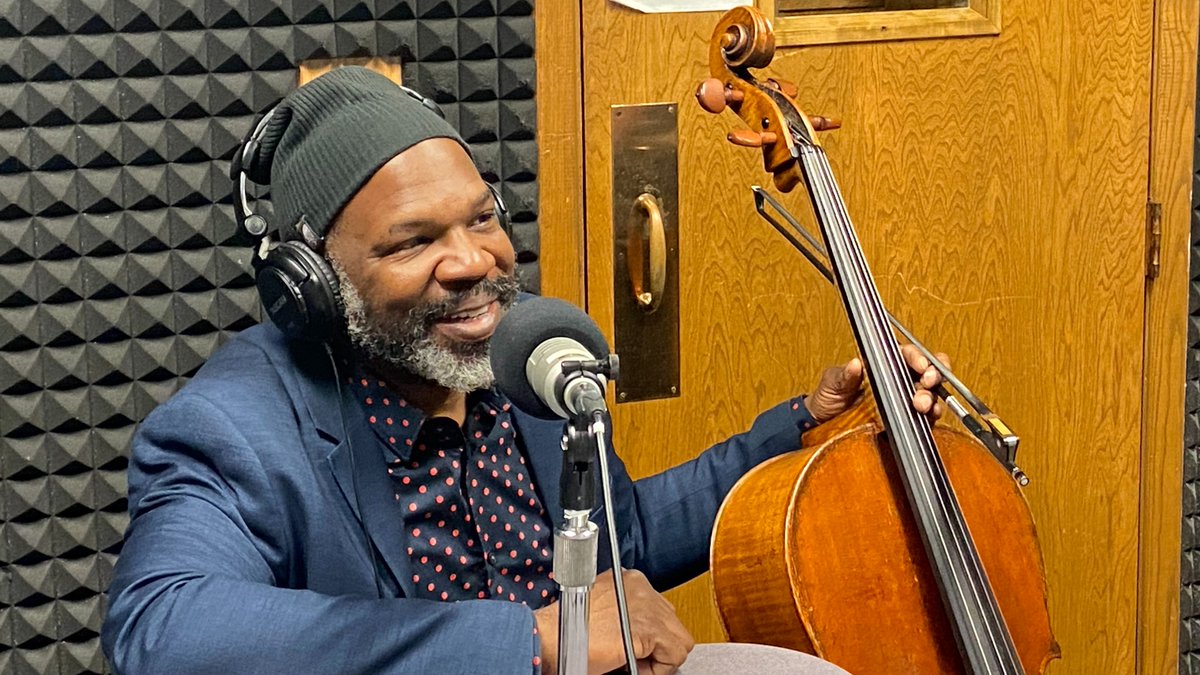 BeachMuseum's tweet photo. Thanks to Brandon Peoples at @1350KMAN radio for a great interview with artist Paul Rucker and Beach museum curator Aileen June Wang and specialist Nate McClendon. “Hold: A Feeling or a Story" performance is tonight 7:30 PM, K-State Chapman Theatre, Nichols Hall. Free admission https://t.co/j4Y04kueMn