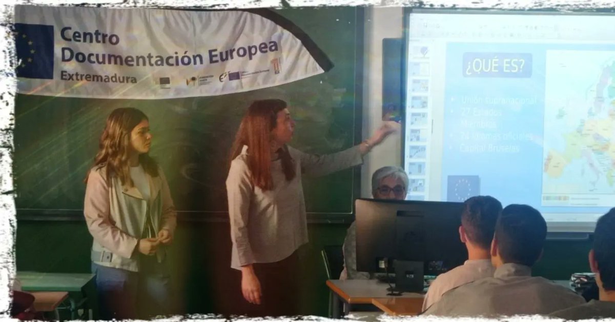 IES Bioclimático tweet media