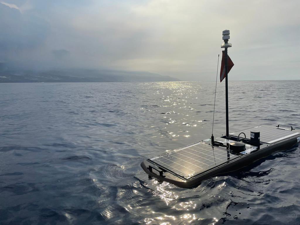 GliderPLOCAN's tweet photo. #WaveGlider #USV #OceanObserving #OceanRobotics @Euro_Sea #EOOS @EuroGOOS #GliderSchool2023 @LiquidRobotics @Boeing #ICTSNews @agenciaiisi @plocan https://t.co/E86d8dDv52