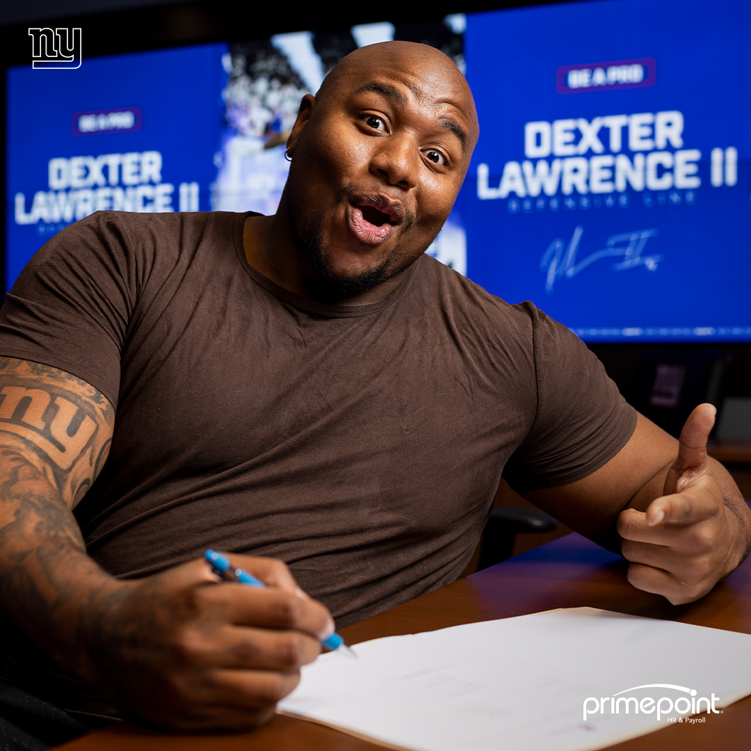 Giants's tweet photo. Guess who's back!!!!!!!!!!!!!! https://t.co/1fOcUa9BtW