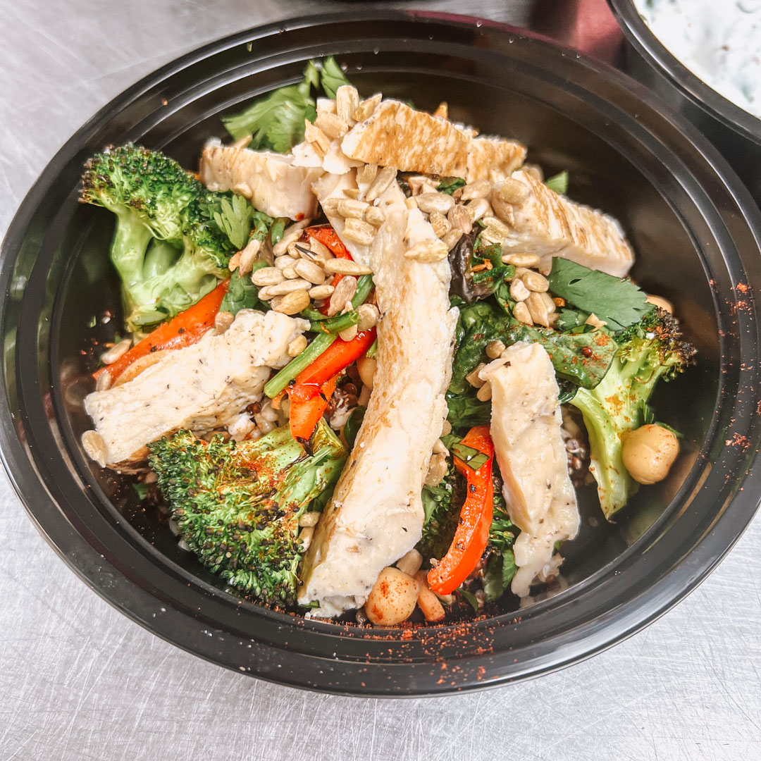 Congratulations to Leslie Trujillo on placing first in this year's Healthy Recipe Contest! Leslie's bowl recipe will be featured in the grab-and-go coolers across campus in the fall!
2nd place: Sonnie Simons
3rd Place: Reece Pagel

#okstate #gopokes