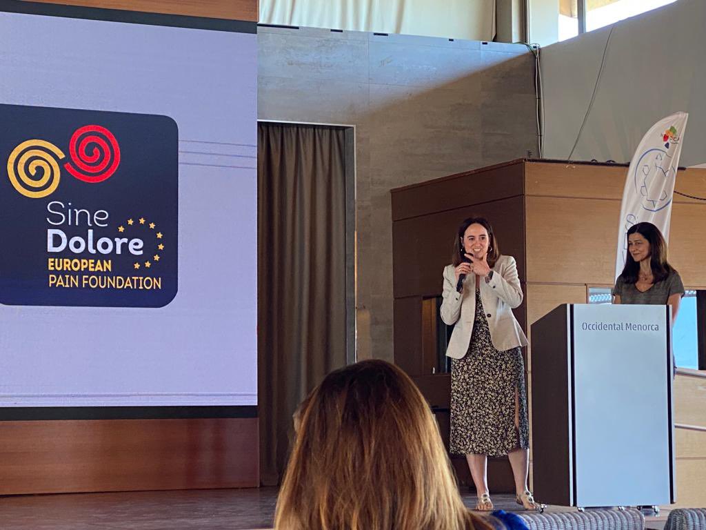 La psicología es imprescindible en el tratamiento de los pacientes con dolor crónico.Moderando las estupendas ponencias de los psicólogos <a href="/fjcanogarcia/">Javier Cano</a> y <a href="/MilenaGobbo_/">Milena Gobbo</a> en <a href="/Sine_Dolore/">Fundación Sine Dolore España</a> <a href="/Icidolor/">ICID</a>