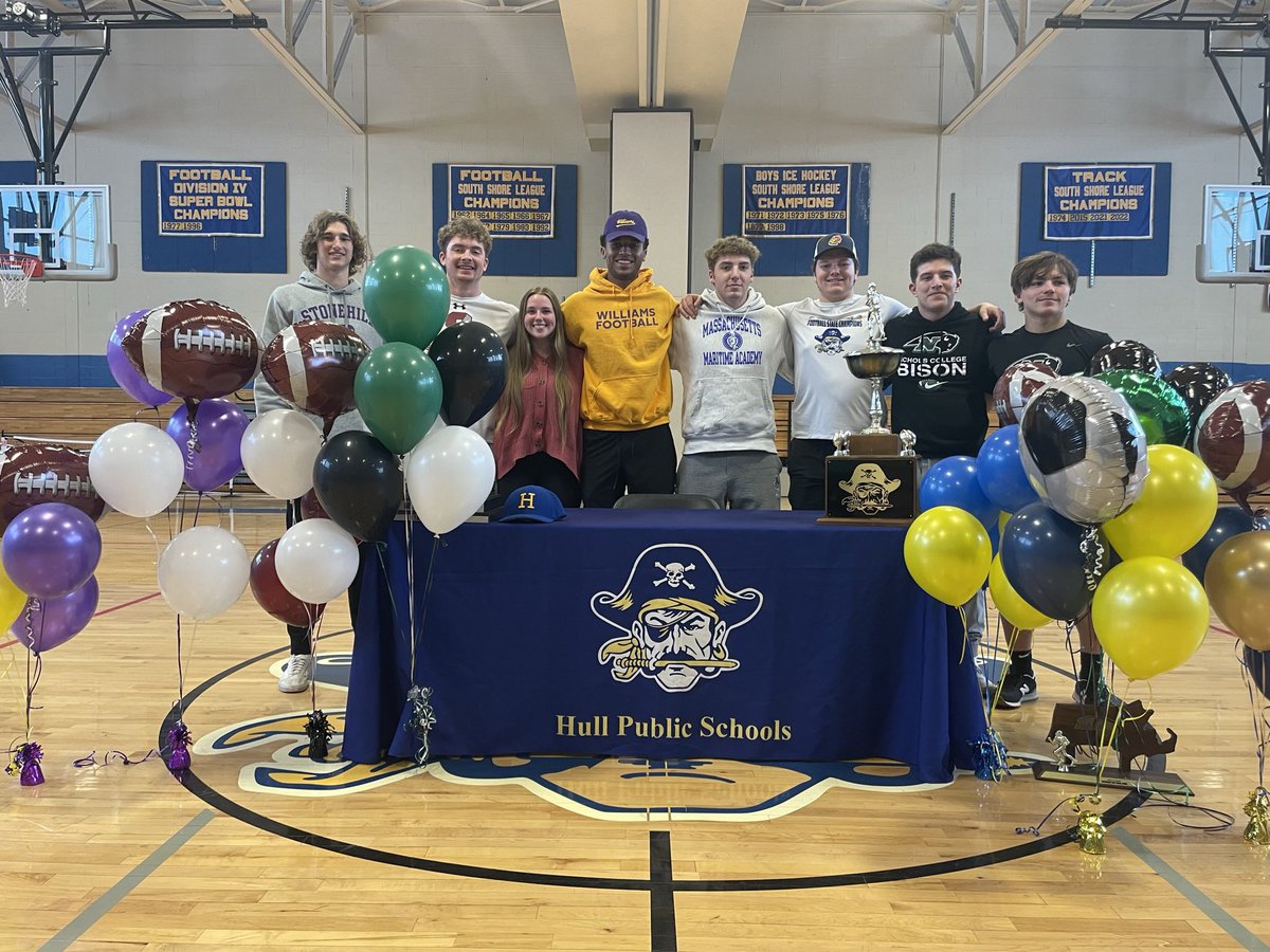 Congratulations to all our Senior Student-Athletes that will be participating in sports next year at the collegiate level!

8 student-athletes will be continuing their athletic careers next year and we could not be more proud!

Thank you all.

GO PIRATES!