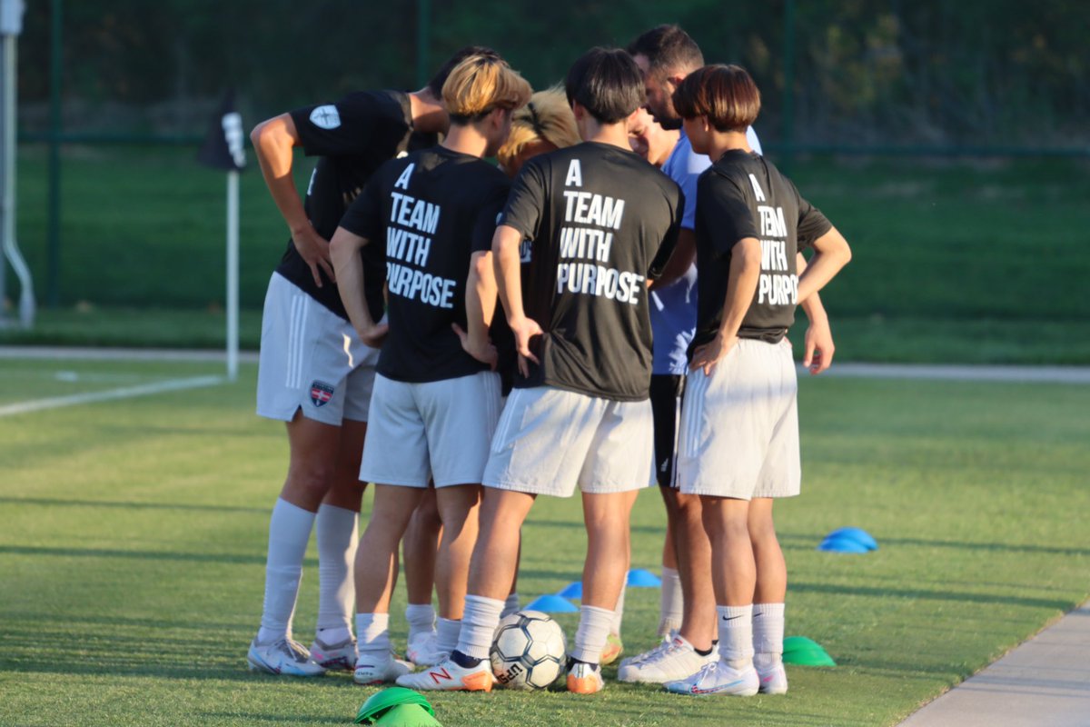 A Team With Purpose 
.
.
.
Thank you <a href="/EatMeddys/">Meddys</a> for your support!

#supportlocal #meddys #sportingICT