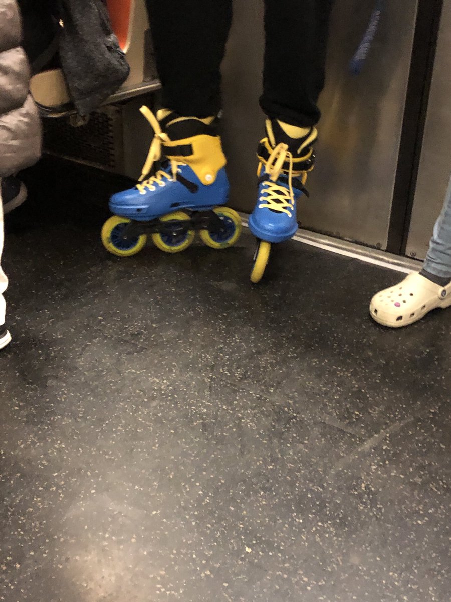 dianberly712's tweet image. Spotted on subway #fridayfuntimes