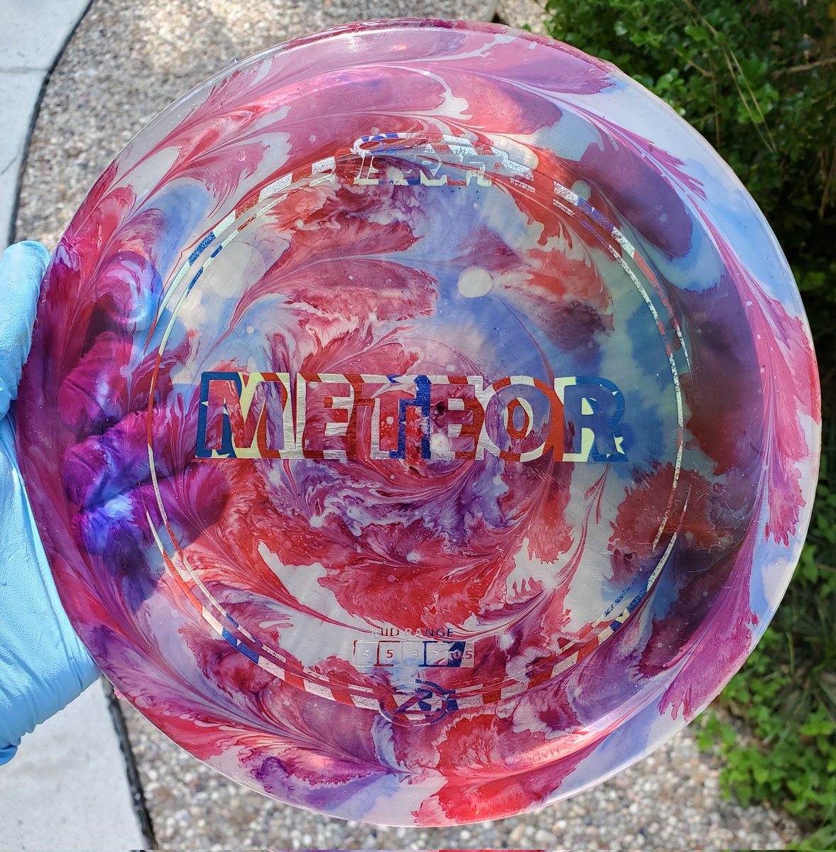 Gator_Breath's tweet photo. I've been learning to dye discs lately, it's been quite an experience. These are my two favorite ones so far! #Discraft #DiscDyeing #discgolf https://t.co/qwIb3RLtrs