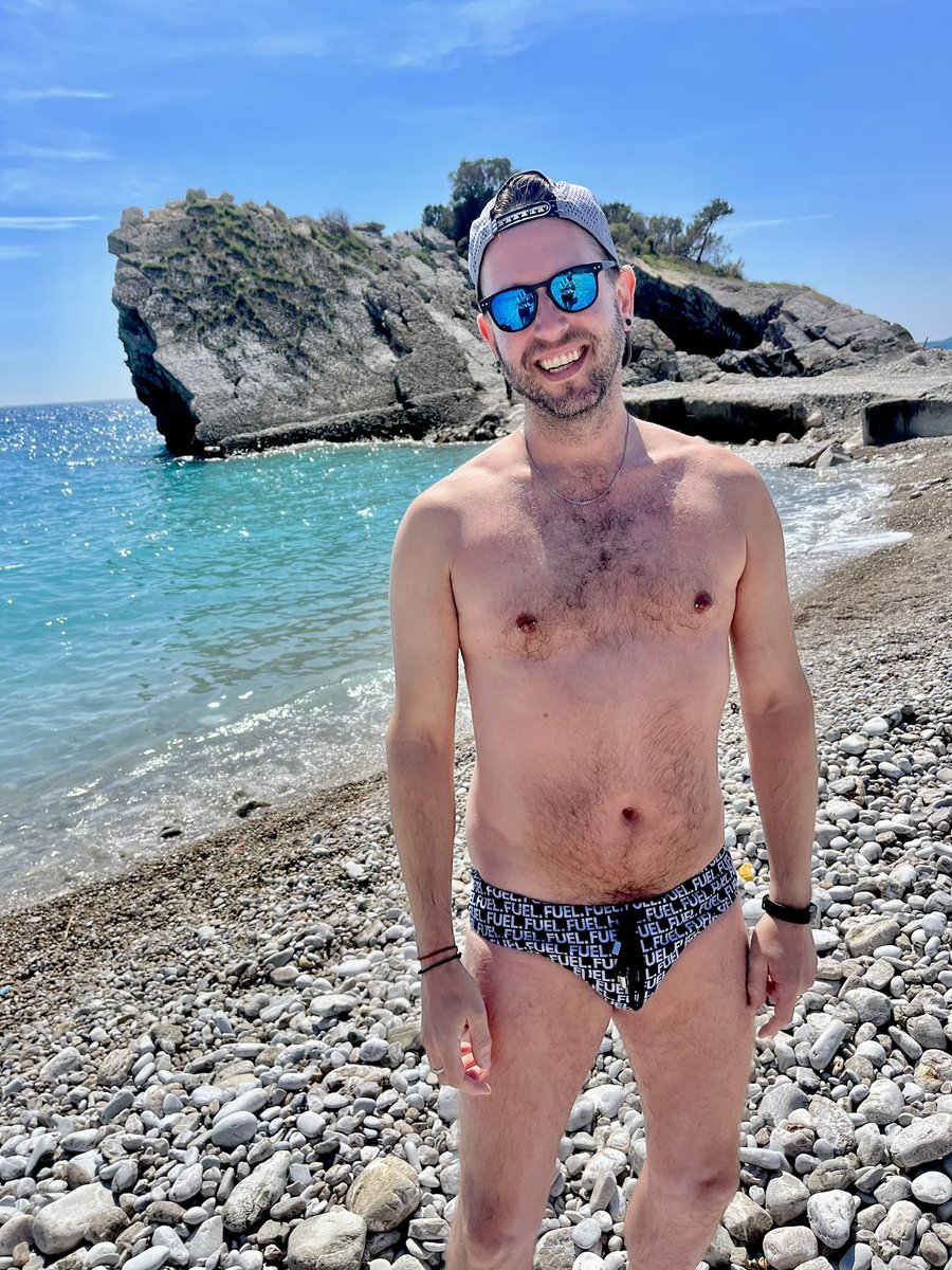 thetravellingmo's tweet photo. Last day in Montenegro involved a boat tour and some swimming https://t.co/vyKYtSL6uc