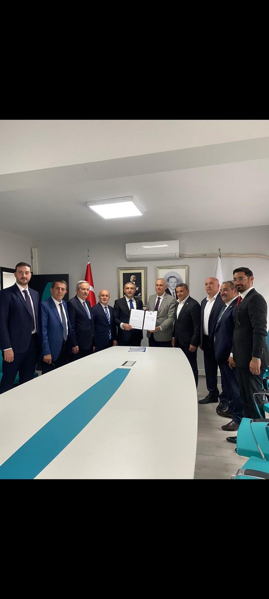 ankaraistim's tweet photo. Cumhurbaşkanımız Sayın Recep Tayyip ERDOĞAN'ın 27 Nisan 2023 tarihli kararı ile Kamu Yararına Çalışan Dernek statüsü alan  İMKON İnşaat Müteahhitleri Konfederayonu'na, bahse konu karar,  yön.kur. Bsk. Sayın Tahir TELLİOGLU ve yön. kur. üyelerinin katılımları ile tebliğ edildi. https://t.co/NtFxjxhCxx