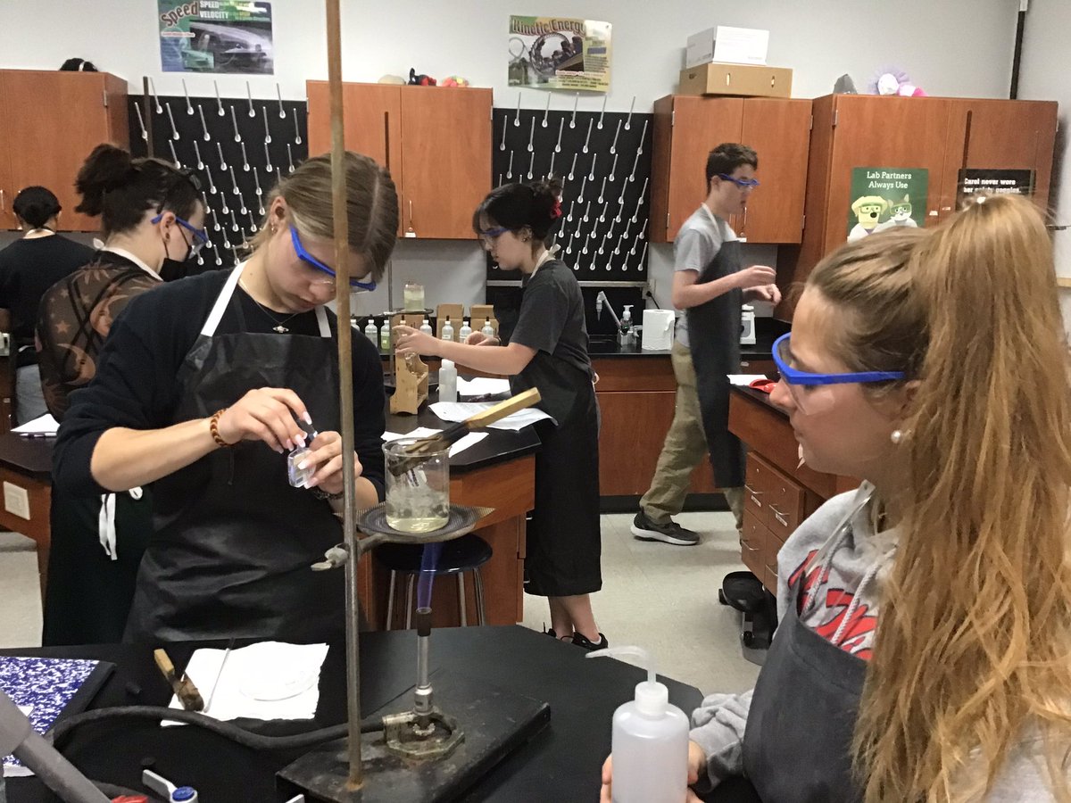 DoDEA_OTHS's tweet image. Honors Chemistry students are busy working to identify unknown #cations during their #qualitativeanalysis lab! #dodeagrants #oths #scienceisfun
