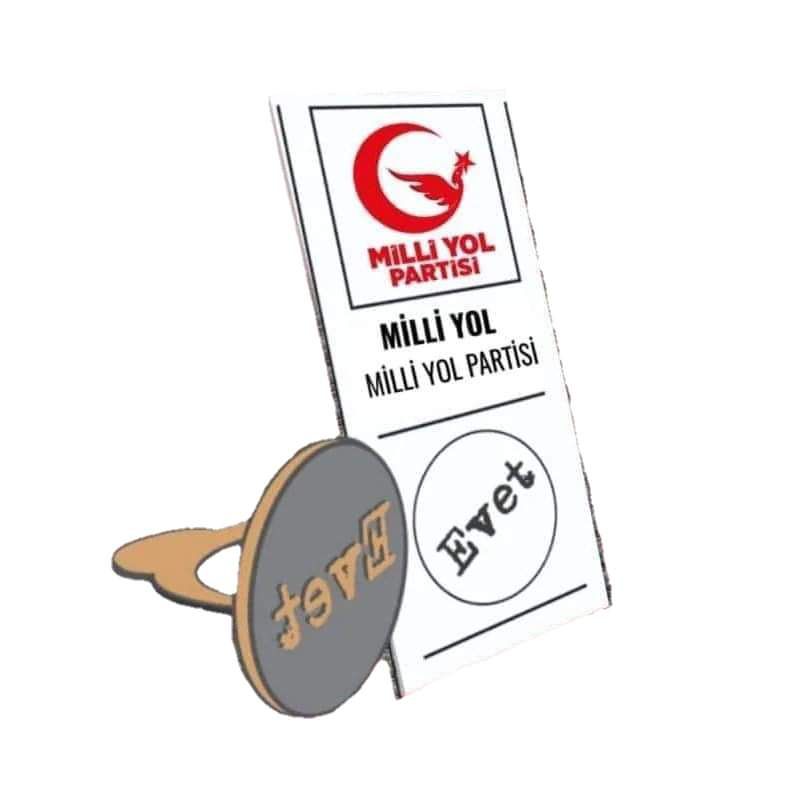 in_kini's tweet photo. #milliyolpartisiEVET
Geliyor Muhsin Yazıcıoğlu'nun dava arkadaşları geliyor https://t.co/organC0XnV