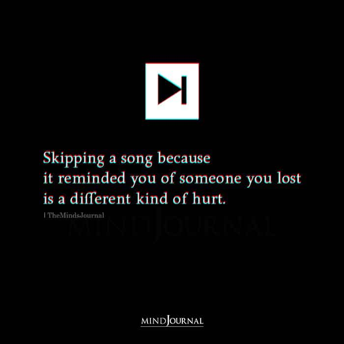 TheMindsJournal's tweet photo. Skipping A Song Because It Reminded You Of Someone
π·
#quotesdaily #thoughtsdaily #mindsjournal #themindsjournal https://t.co/aHR2Pb96lm