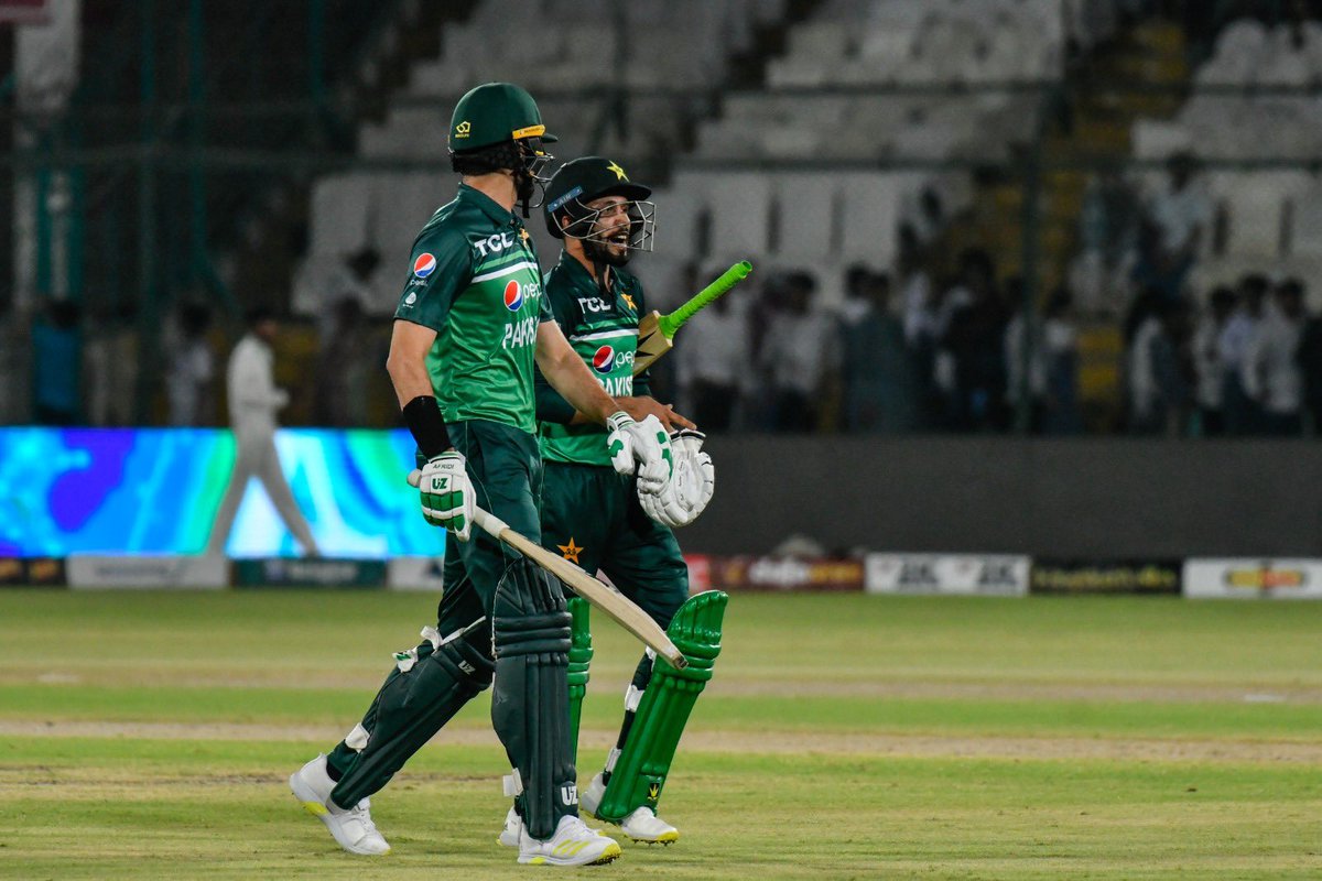 iShaheenAfridi's tweet photo. Lucky to be a part of World's best ODI team. 

We will give our best shot to stay at the top. Leading from the front @babarazam258 and a great bowling unit performance especially @iamusamamir! 👏🏻 https://t.co/UoUMU6C4V1