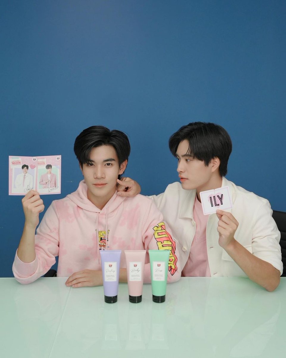 GeminiFourthBR's tweet photo. GeminiFourth em publicidade para a marca ILY [05.05.23]

#ILYbrand #ไอลี่โลชั่น #ILYxGeminiFourth #แฟนผมเป็นคนตัวหอมกับเจมีไนน์โฟร์ท https://t.co/bIiO1bVfpj