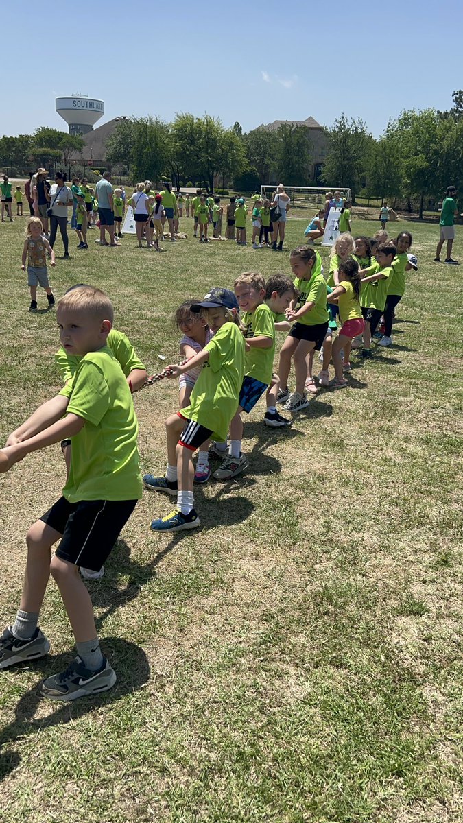 nicole athans tweet media