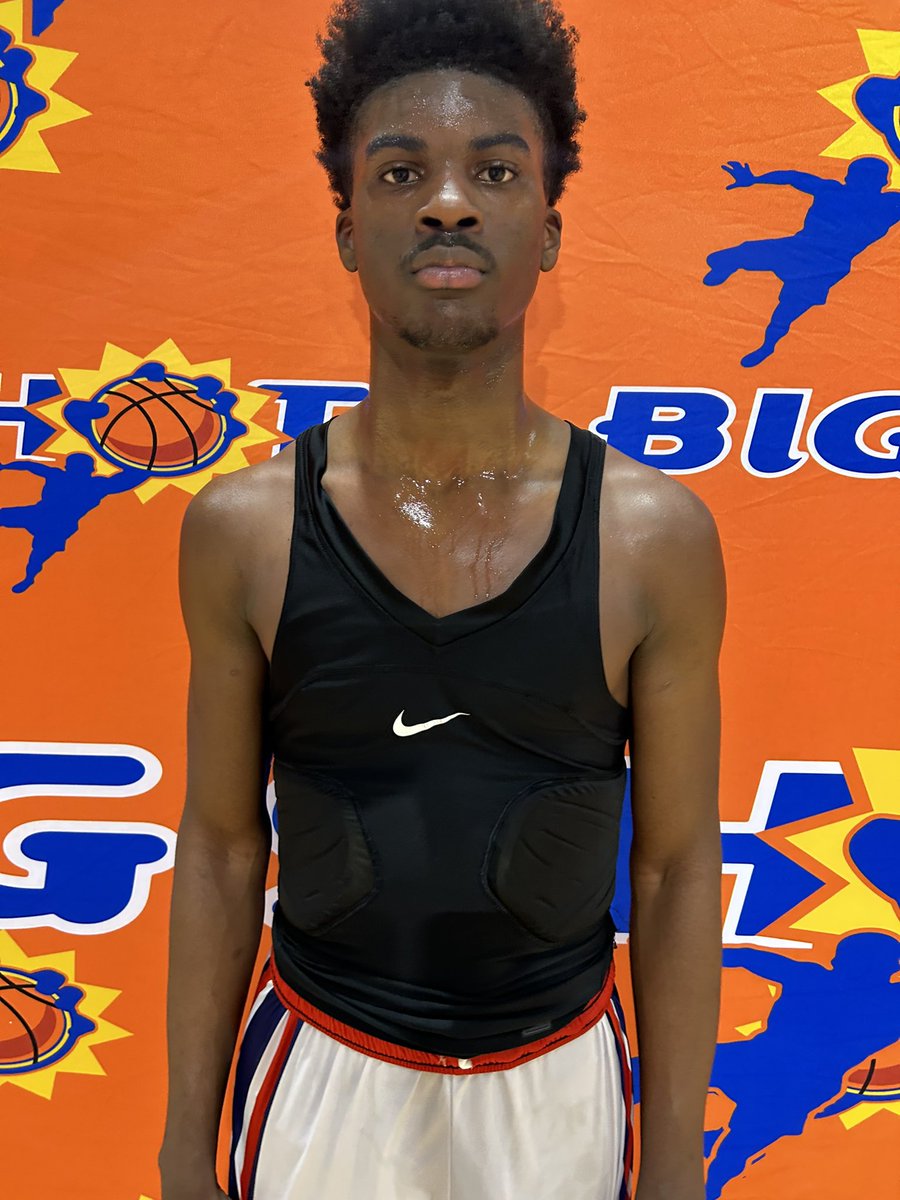 BigShotsGlobal's tweet photo. #BIGSHOTS #RockTheRock 

16u

CC Elite 61
22 Aiden Scruitsky 15
2 Gannon Parker 12

Elite Game 51
14 D’Kylan Hill 24 https://t.co/OinBadpotv