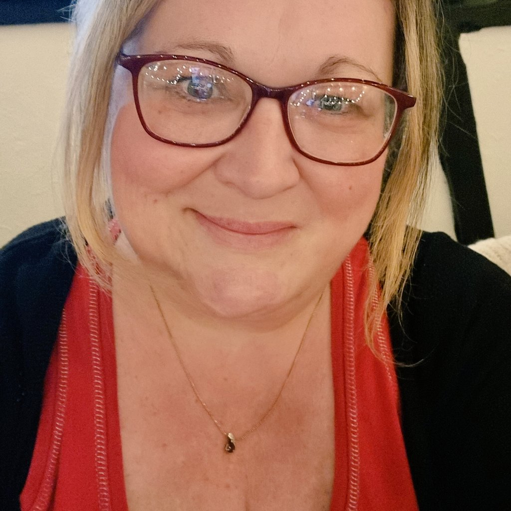 #NewProfilePic family night out playing bingo! #family #teulu #bingo