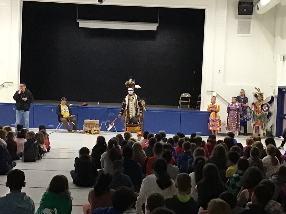 Many thanks for a beautiful Indigenous Dance Celebration by Sierra Jamieson, featuring Gordan Sands and Eagle Flight <a href="/PEPanthersLND/">Princess Elizabeth PS</a>