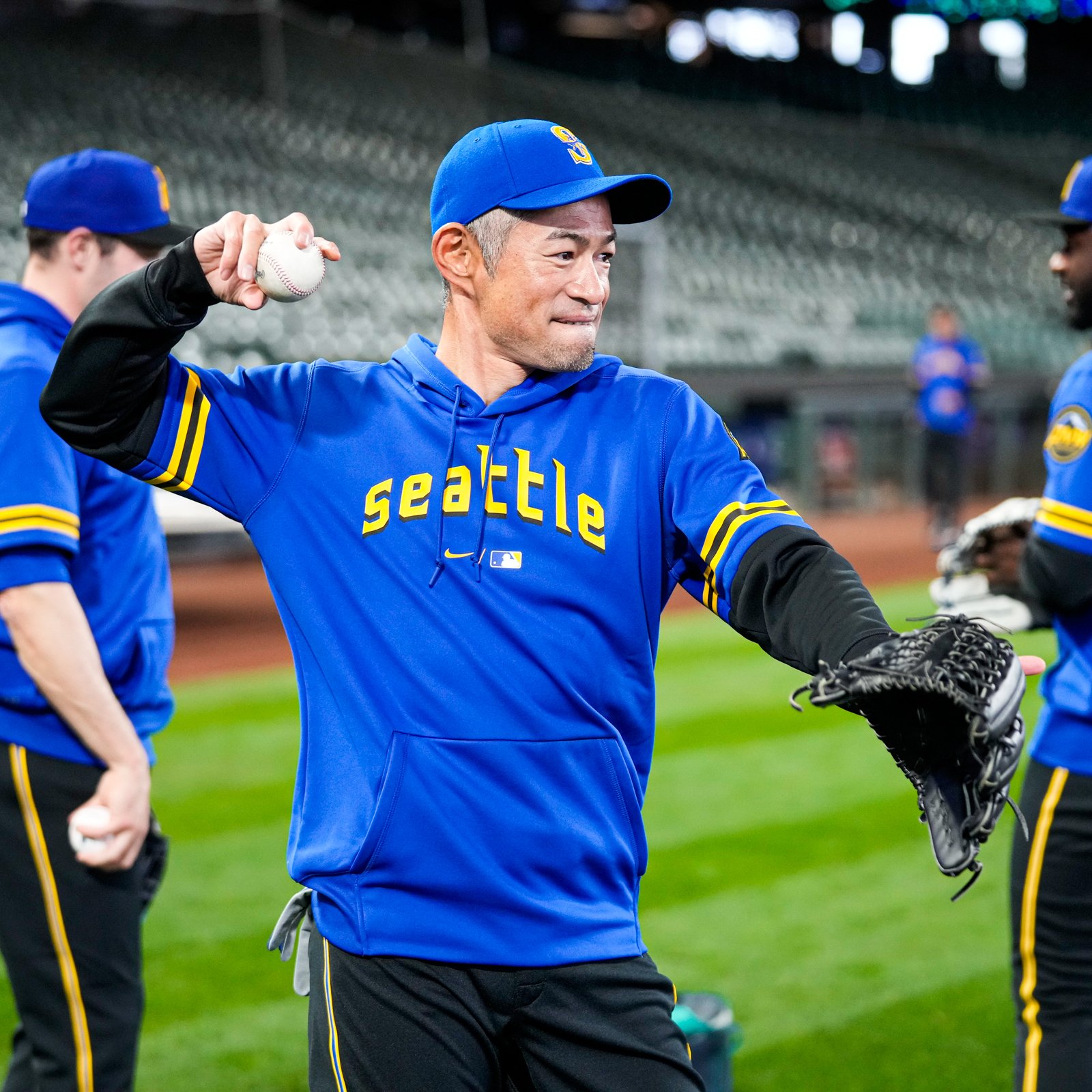 Seattle Mariners on X: Ichiro's looking sharp in our City