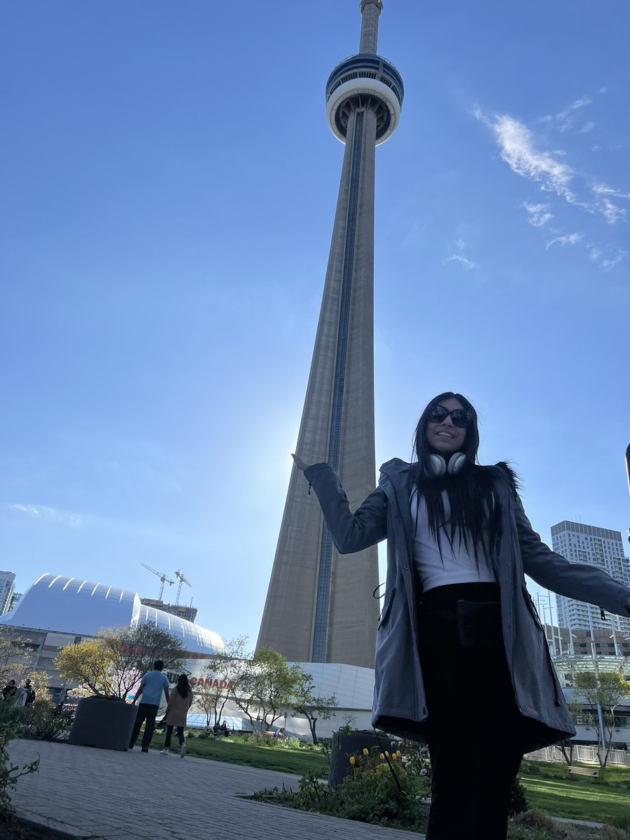 La CN Tower o Canadian National Tower #Canada #Tour #Turist #Canada #Toronto #Turista #Diversion #Blogger #PrimerVideoParaYouTube #CanadianNationalTower #Centro