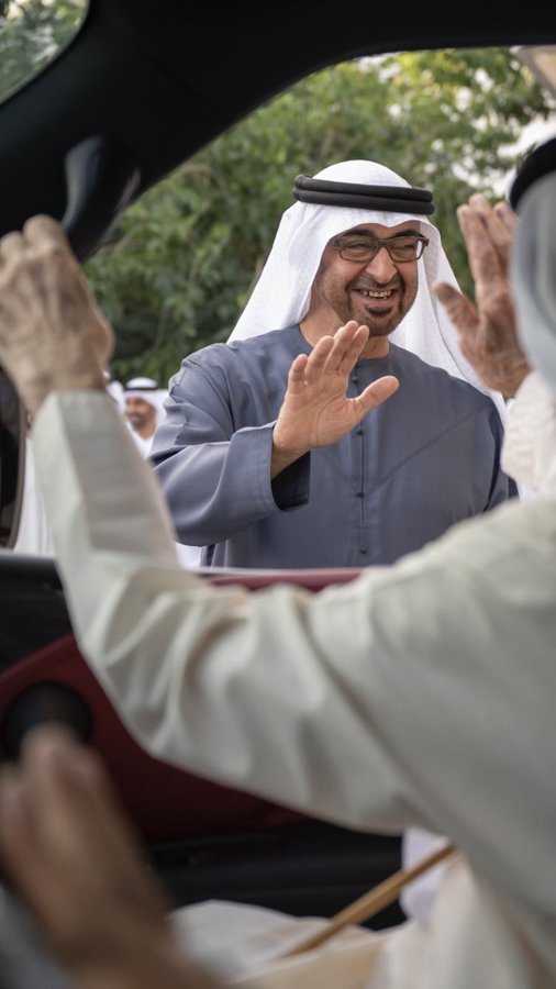 FirasAlKhaili's tweet photo. الجهود المستمرة لمحمد بن زايد في تعزيز الاستثمار في مختلف القطاعات وتحسين جودة الحياة تؤكد التزامه بمستقبل الإمارات
 #محمد_بن_زايد https://t.co/wVvW01RhCr