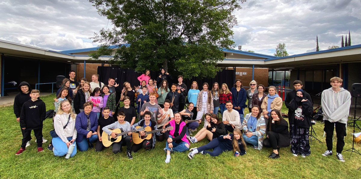 COA_middle's tweet photo. 🎶🎸🎹🎻🥁 COA Middle After School Program MUSIC SHOW.
Today, our students had an opportunity to demonstrate their talents and skills. 👏👏👏
#coamsafterschoolprogram #coamiddle #coaschool #gcc_charters https://t.co/B1wPvmTQXH
