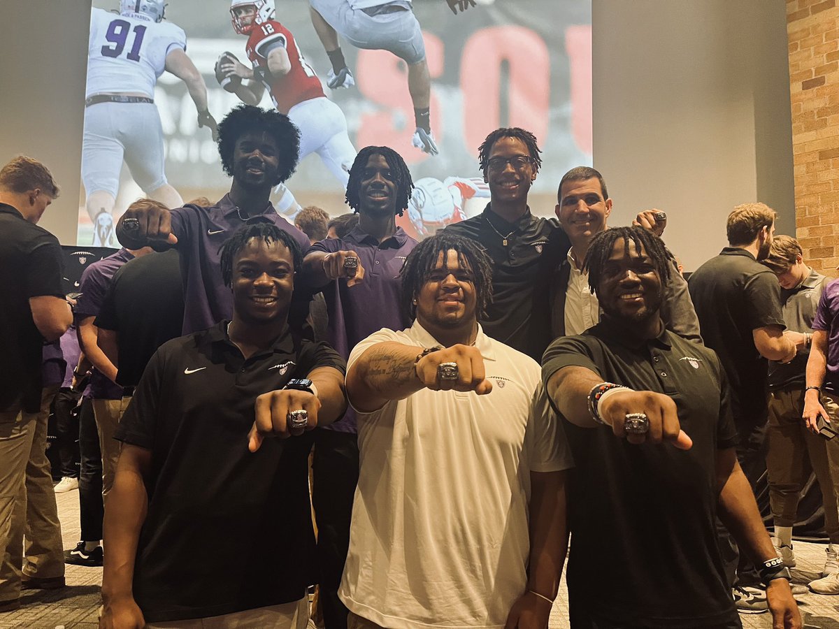 Coach Glenn Caruso tweet media