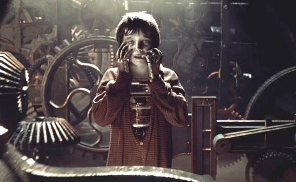 funkytrashh's tweet photo. @PicturesFoIder okay may be kind of strange but this movie Hugo?? the scene where he has a dream that he turns into a  ROBOT and is like SUPER FREAKED OUT BY IT?? TERRIFIED ME. https://t.co/7JLufpflSN