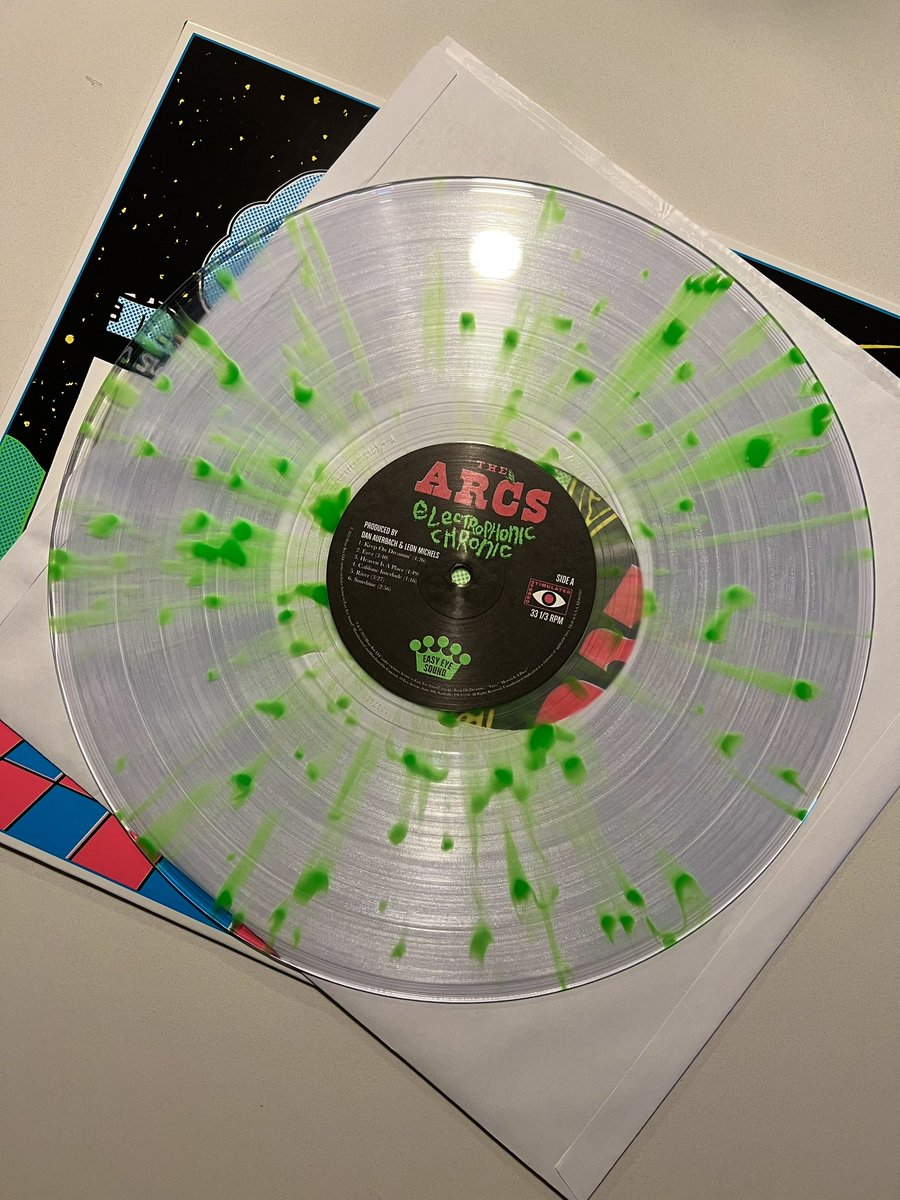 TimDotZero's tweet image. I love that new vinyl smell #TheArcs 🔥