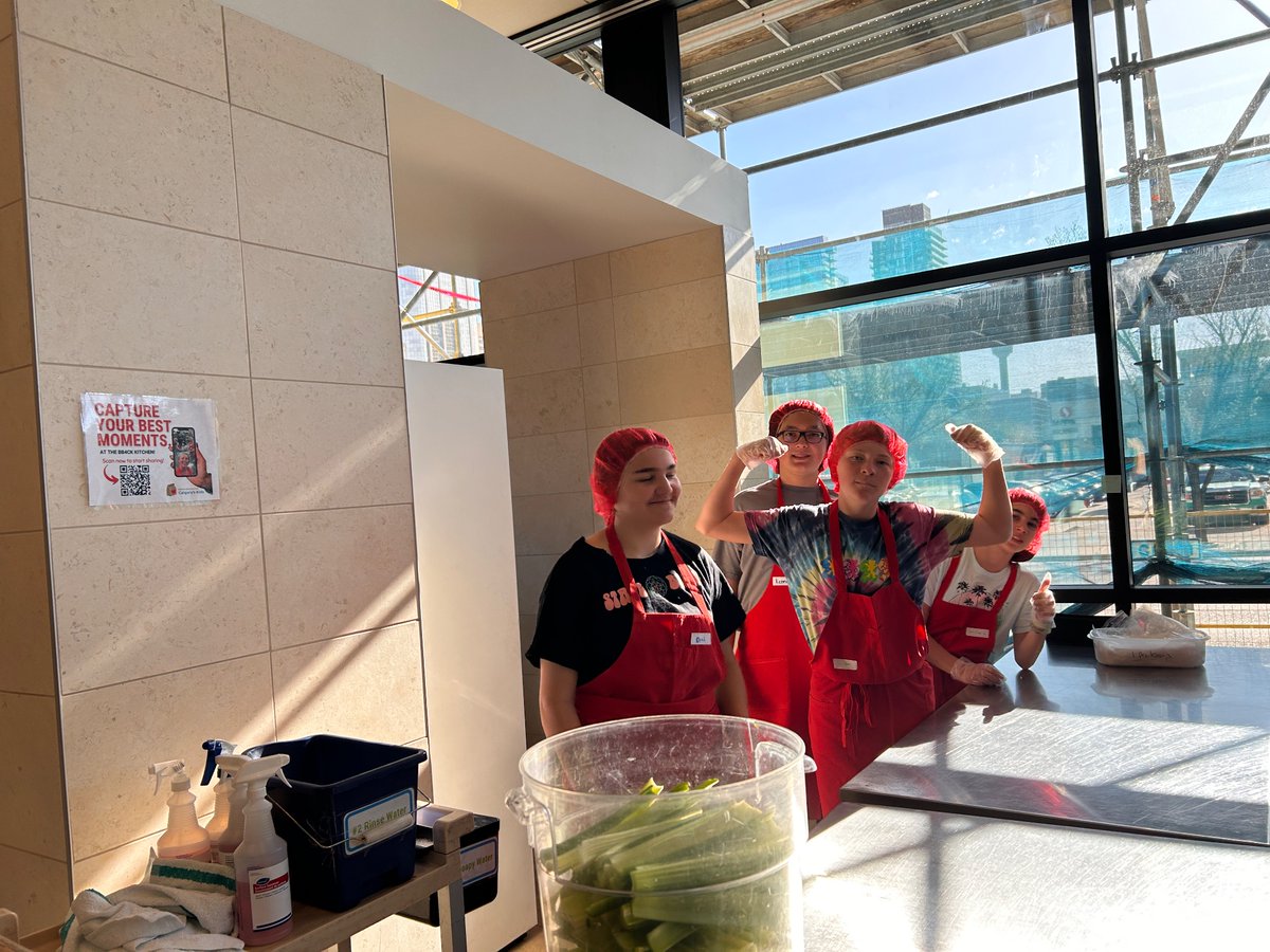 8.5 had a wonderful and rewarding time with <a href="/BrownBaggingIt/">BB4CK-Brown Bagging</a> <a href="/RundleJrHigh/">Rundle College Jr. High</a> #together #bewell