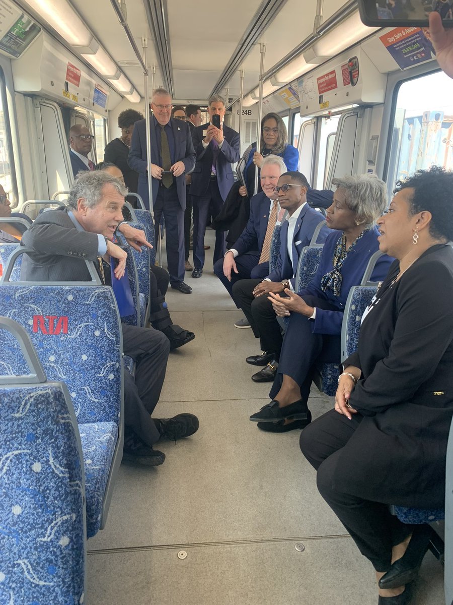 chrisronayne's tweet photo. Great to spend the day with @SherrodBrown @ShontelMBrown @JustinMBibb with @FTA_DOT Administrator Nuria Fernandez & @GCRTA GM India Birdsong Terry celebrating #CLE @CuyahogaCounty as one of 6 National Urban Metros to receive major IIJA $ for transit investment. #IGORTA #Teamwork https://t.co/EE3M39oGKT