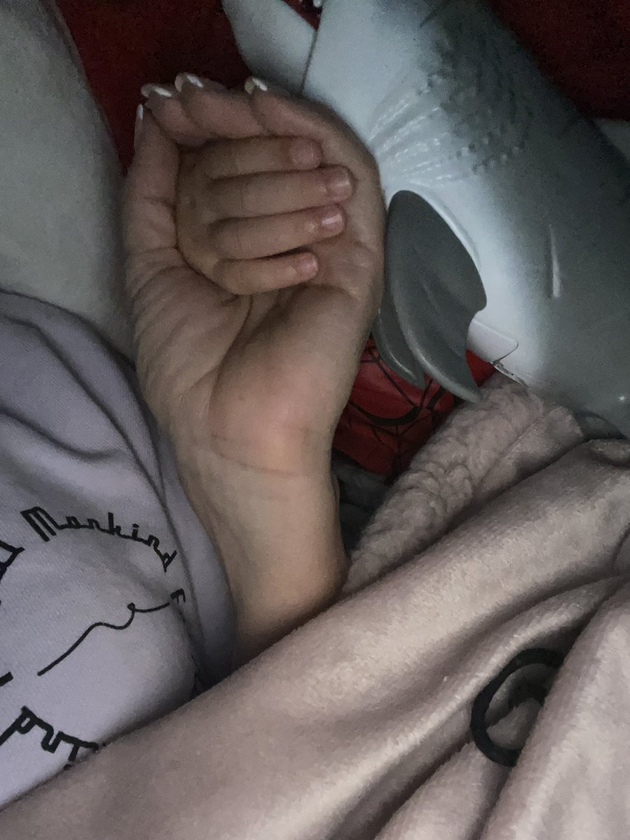 CandiceAustin24's tweet photo. Have my little grandbabe for a sleep over. He fell asleep like this🥰
Last words before he past out,” I love you so much.”
Heart melting 🥰
We have so much fun! Glad to be a young Grams to keep up with this little energy ball!!
#BestChapter https://t.co/6uUievt0RV