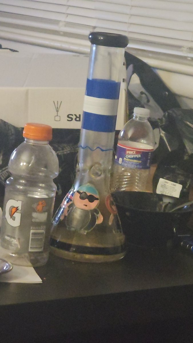 Alccatrazzz's tweet photo. Streaming some cod mw2 https://t.co/qbqxuOV1fk