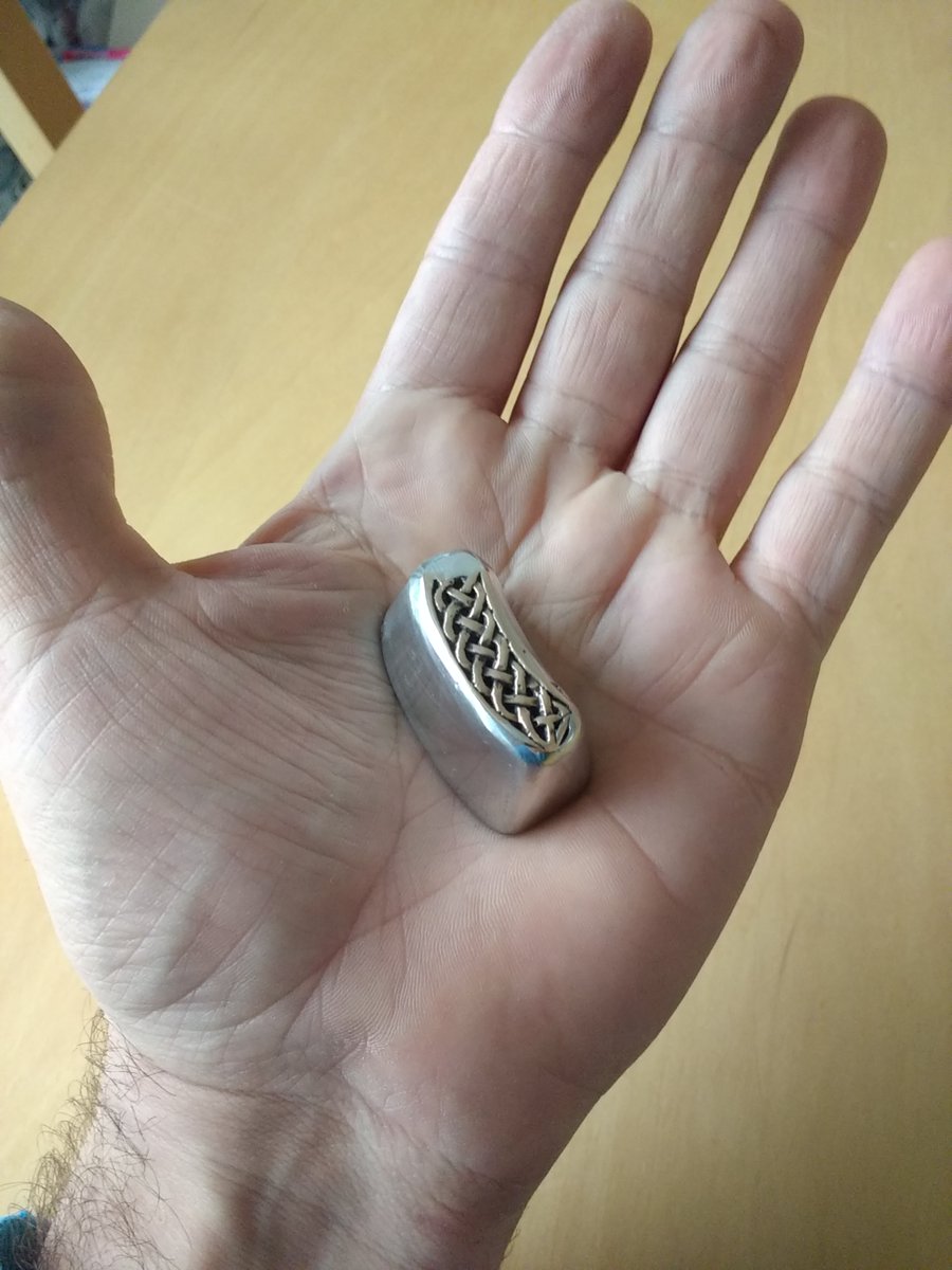 eblueaxe's tweet image. A few pictures of some #vikingage scales and weights I made several years ago!