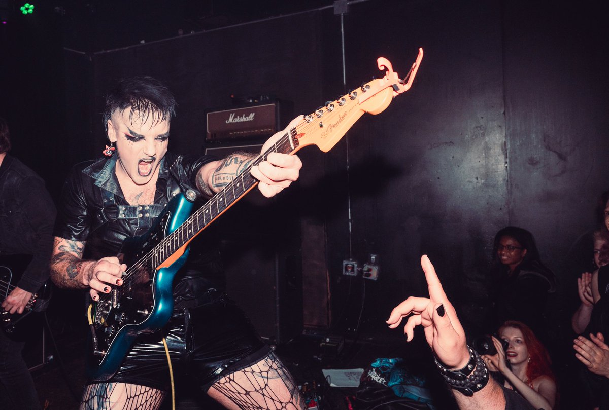 Here's my new favorite gig photo,  taken by the incredible <a href="/AlexaJaePhoto/">Alexa Jae Photography</a>