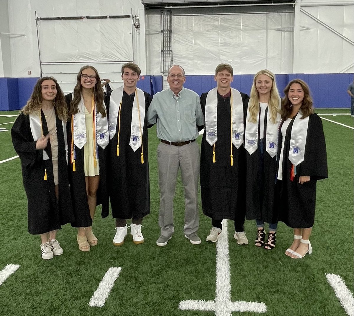 Congrats 2023 Memphis Track&amp;XC Graduates Sonsoles Martin Rodriguez , Brooke Calvo, Anton Michna, Payton Gleason,Lydia Kurfman , and Hannah Anderson. Long may you Run!
💪🏽🐅🎓🔥👍