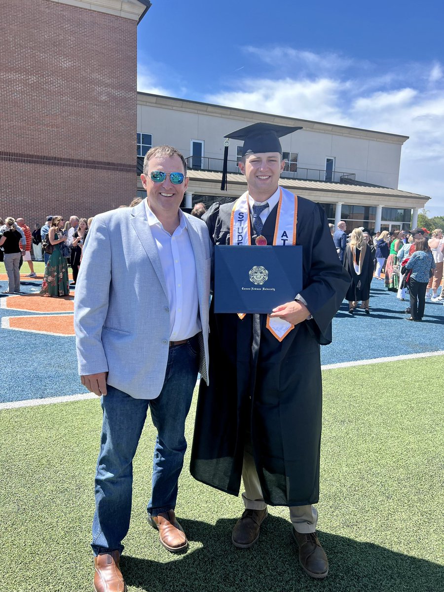 MPetey's tweet photo. What a beautiful day filled with gratitude, pride and happy emotions.  Emery Peterson graduated Cum Laude with a Bachelor of Science in Finance/Economics. 👨‍🎓🎓🦅🧡💙.  Hearts are full. 🫶
One more TALONS UP for our student-athlete ⚾️. https://t.co/XNHmCqGD4F