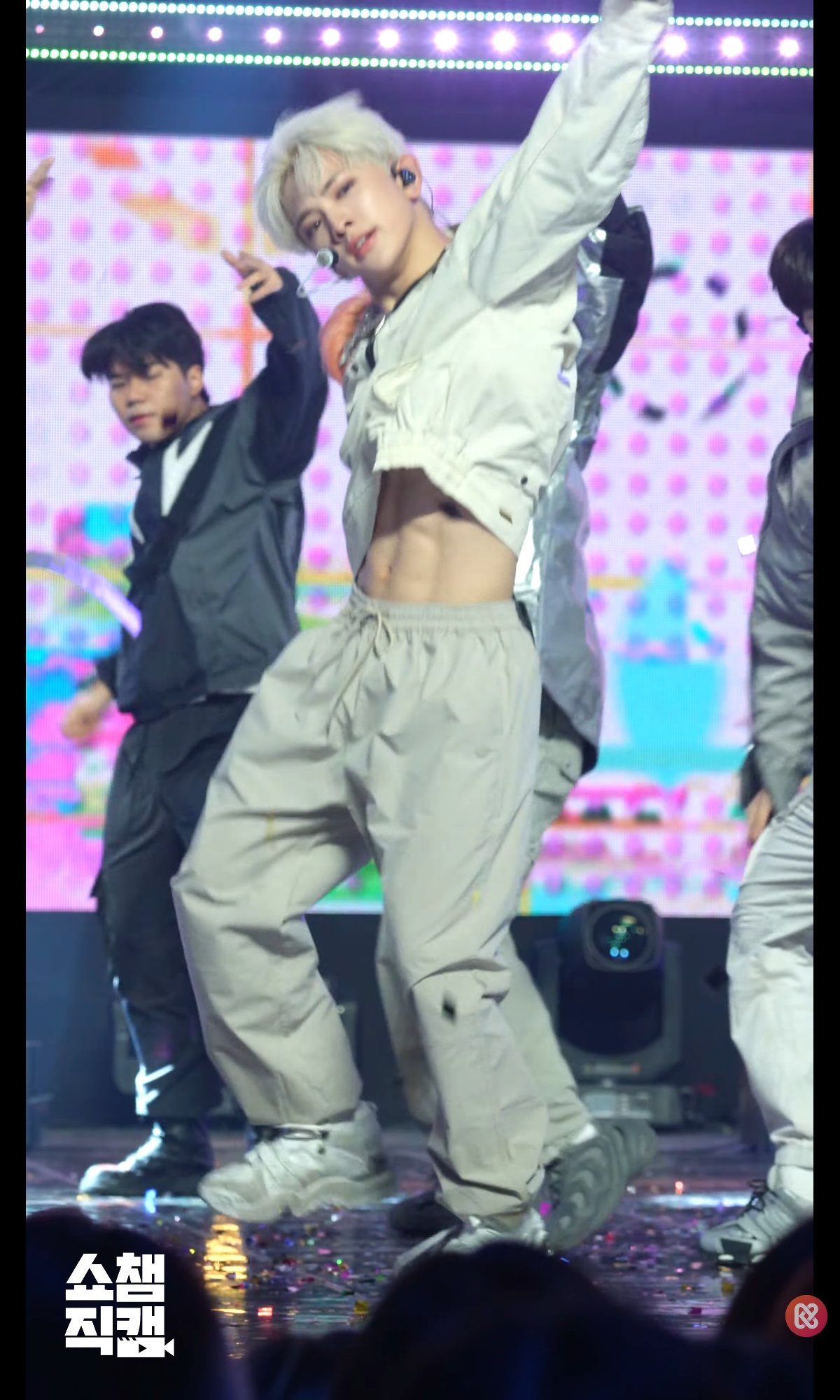 Legendary Kpop Abs ♂️ on X: 