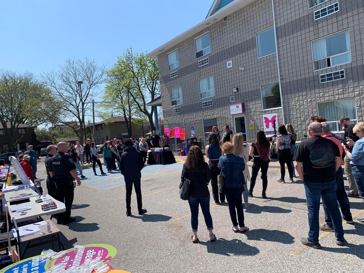 2458Women's tweet photo. @2458Women  were invited to attend this wonderful event. Here is to a wonderful afternoon #unifor2458strong  #HarmReductionDay https://t.co/Hk5ewE2XOH