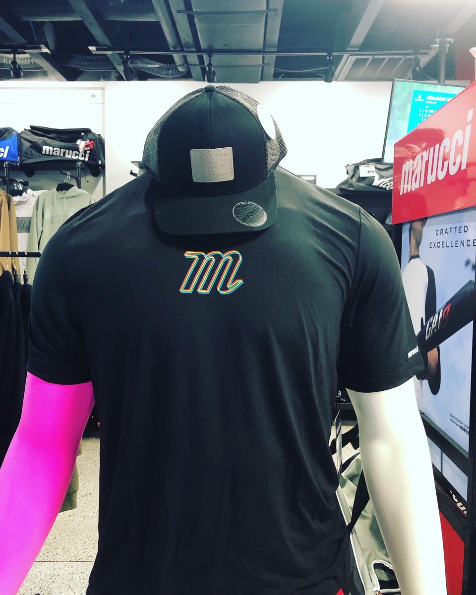 Clubhouse_atx's tweet photo. New Dry Fits are here! Come to the Clubhouse to see which one fits you best!🔵⚪️⚫️ https://t.co/iQzrmKvHro