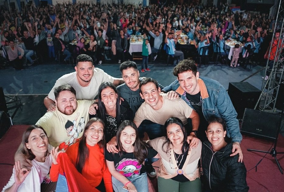 KarinaMarn's tweet photo. #esconSole
@herrerayflia @passalacquaok @cjdechat @grillo141 @udpm_misiones @ADOMIS_Misiones @marinsibila12 @robertoadrian82 @SuredaAdriana @PatriciaWisni10 @Cynthia44666065 @Gabriel60089242 https://t.co/aWFMdd9dXF