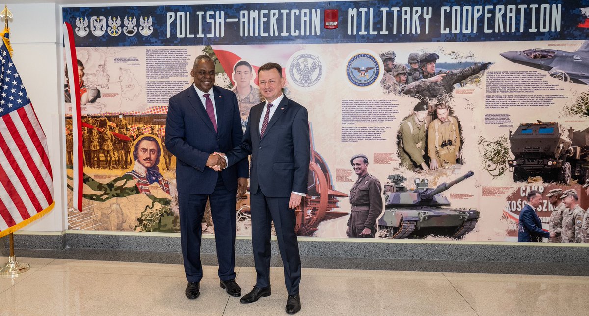 I was honored to host 🇵🇱 Polish Deputy Prime Minister <a href="/mblaszczak/">Mariusz Błaszczak</a> today for a productive visit and to unveil a new U.S.-Poland display honoring our long history together, in peace and in war, for one of our closest Allies. #WeAreNATO