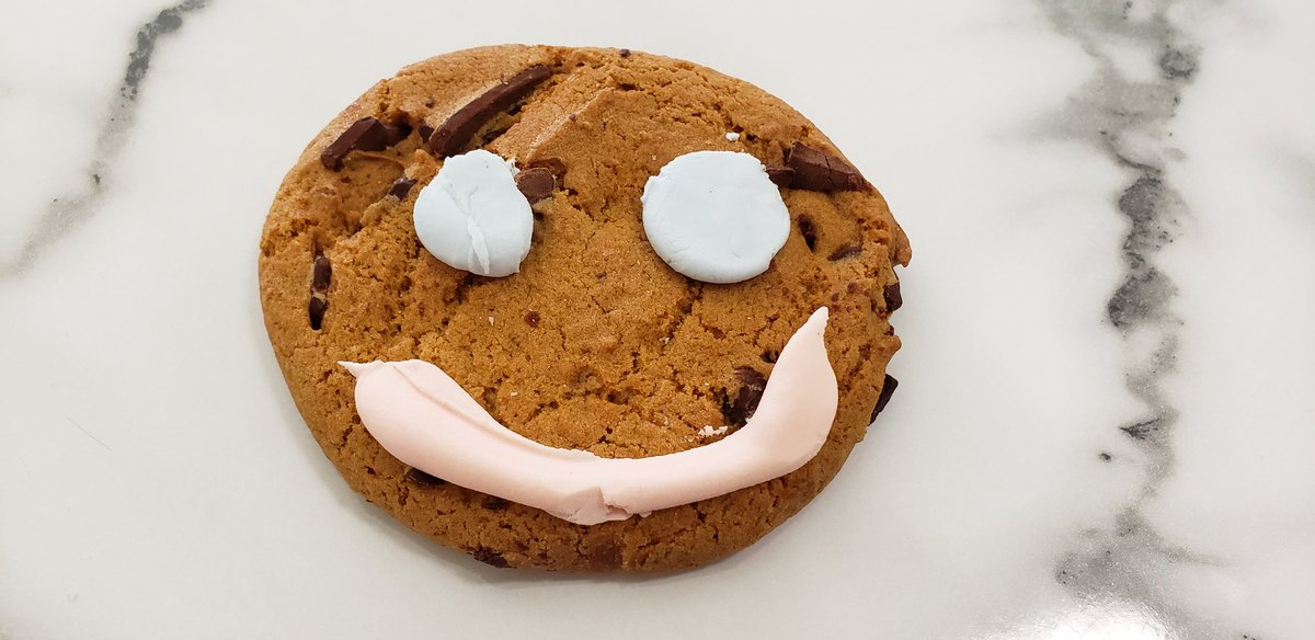MrsCrossmanbsch's tweet photo. No better way to end the week than with sunshine &amp; #smilecookies to support CPAN!  #SocialScience &amp; #Religionteachers @BishopSmithCH @RCCDSB https://t.co/o631lpDOdz