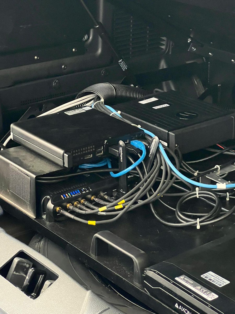 EricssonEnt's tweet image. More action from Thursday's press conference, where the Los Angeles Police Department announced it had chosen Axon's Fleet 3 camera system — connected by Cradlepoint IBR700s — for a technology upgrade of its vehicle fleet. 

#upfitting #MobileBroadband #ConnectivityMatters