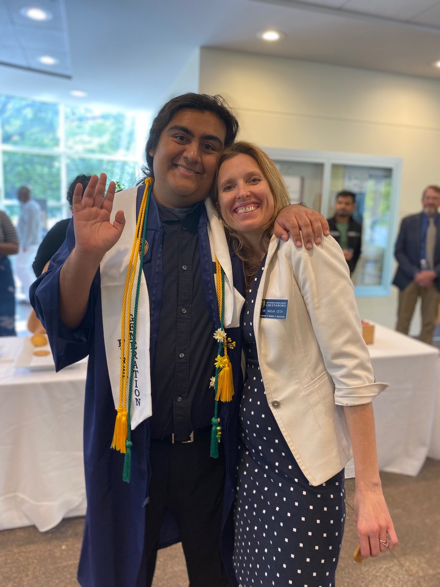 nadjacech's tweet image. Graduation day @UNCG, @uncg_chem. 

This is Christian Espinoza Barrios. He’ll be a doctor one day, or maybe a #naturalproducts scientist.

Christian did excellent research in #CechLab. So proud of him and love his #FirstGen sash.
#massspectacular
