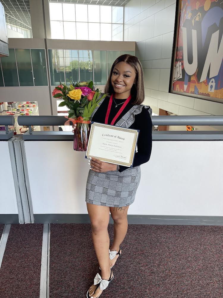 UNLVBrainHealth's tweet photo. We are so very proud of you all; way to go! 🥳
#CaMBRLab #CANELab #unlvbrainhealth #unlv #unlvsihs https://t.co/aRKKQeZeOY