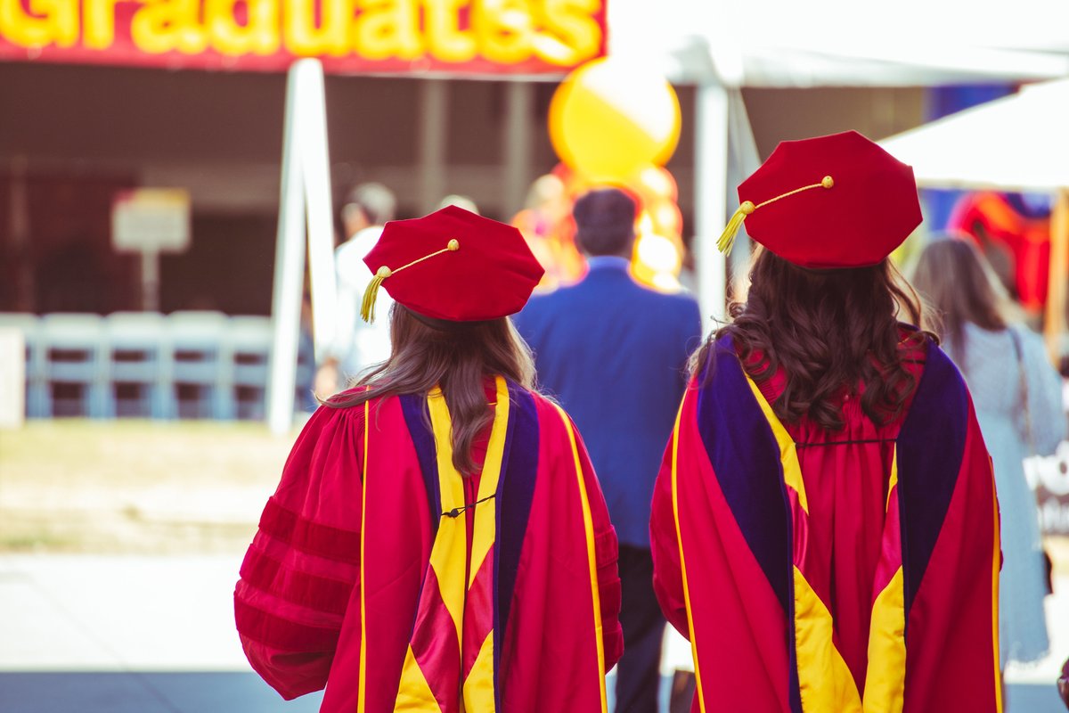 USCGouldLaw's tweet photo. The countdown to #USCGould commencement is on! Use #GouldGrad to see your posts shared during the May 12 ceremony. Congratulations to all of our upcoming graduates! #USCGrad https://t.co/jAwQncPT2p