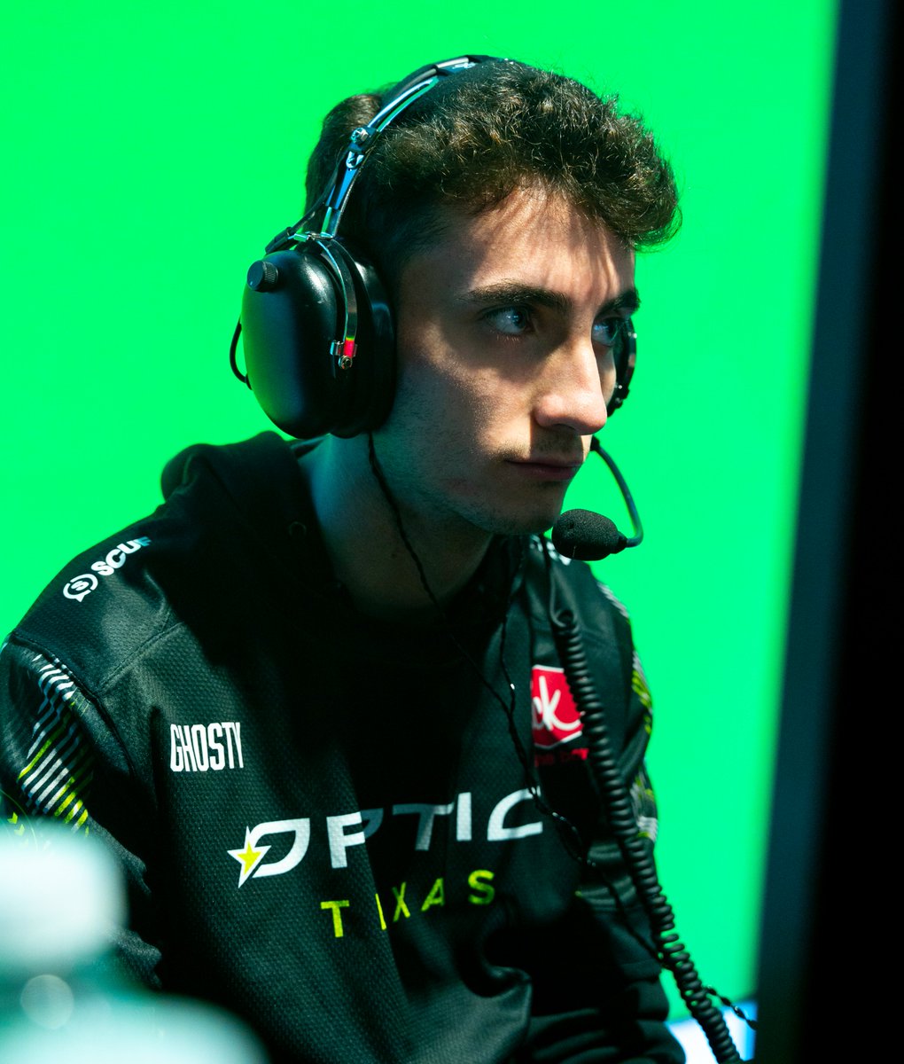 OpTic's tweet photo. https://t.co/ohAjM11zZw