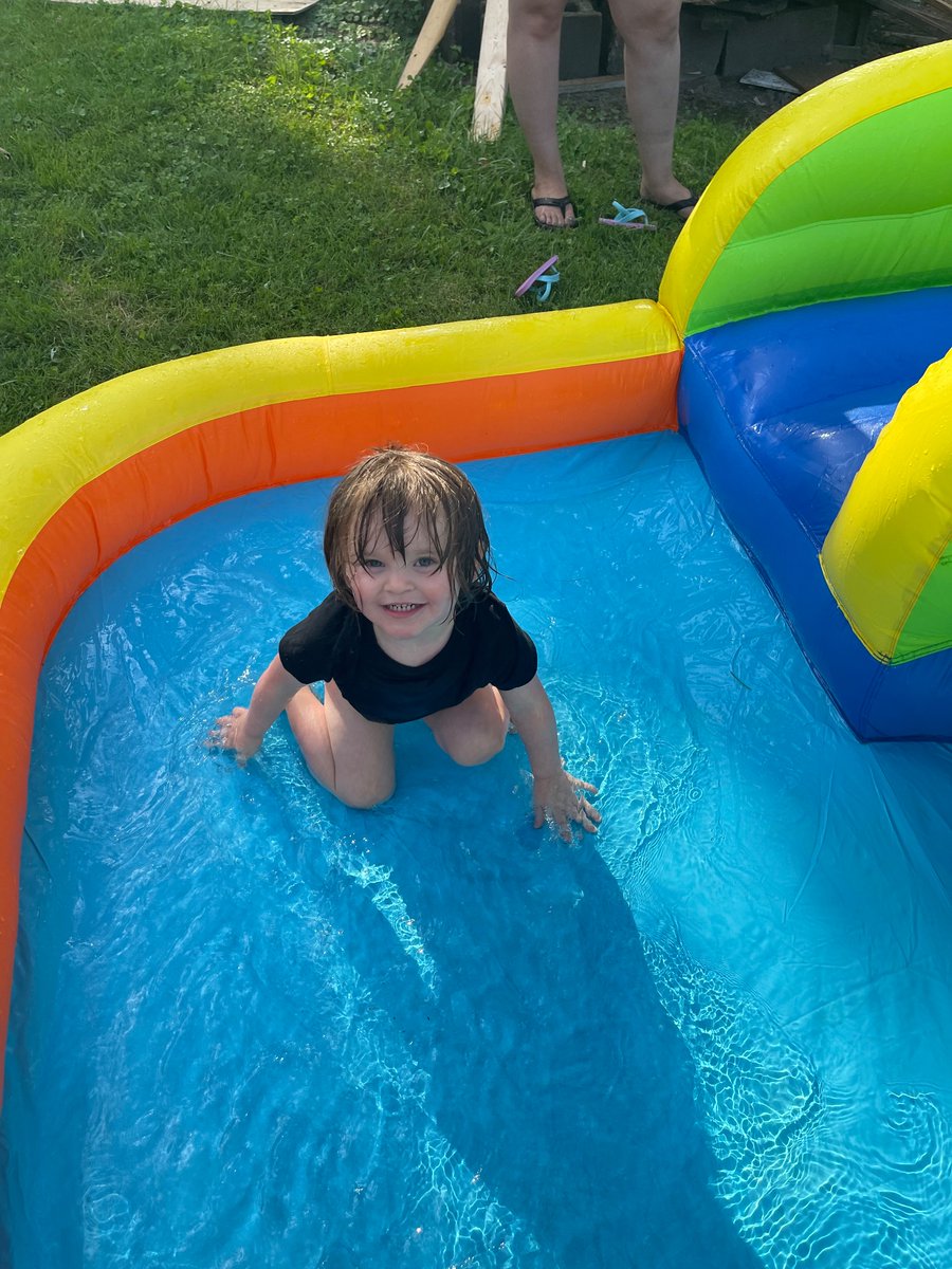 513Alexandra's tweet photo. #SamSummerDitchDays @besudenal https://t.co/uTrVxcQp2V