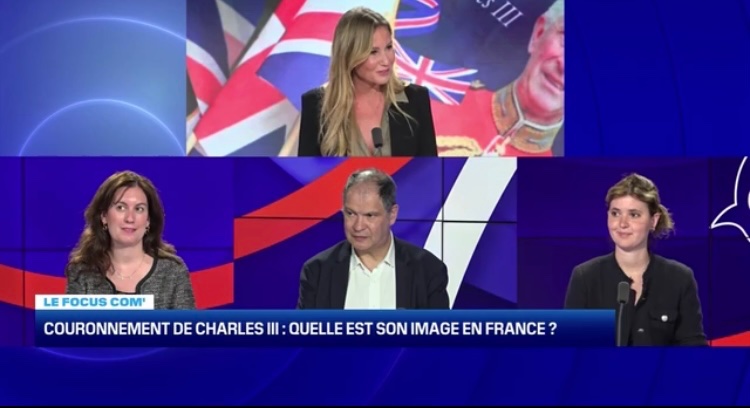 MatAubinaud's tweet photo. Avec du thé et quelques scones, vous serez vite dans l’ambiance 👑🫖🎉
Dans #Hebdocom sur @bfmbusiness, nous décryptons l’image de #CharlesIII avec @reb__bl, @charlotte et @zabelton #Coronation
https://t.co/QVSA92LvvG https://t.co/sbKjb8kdNn